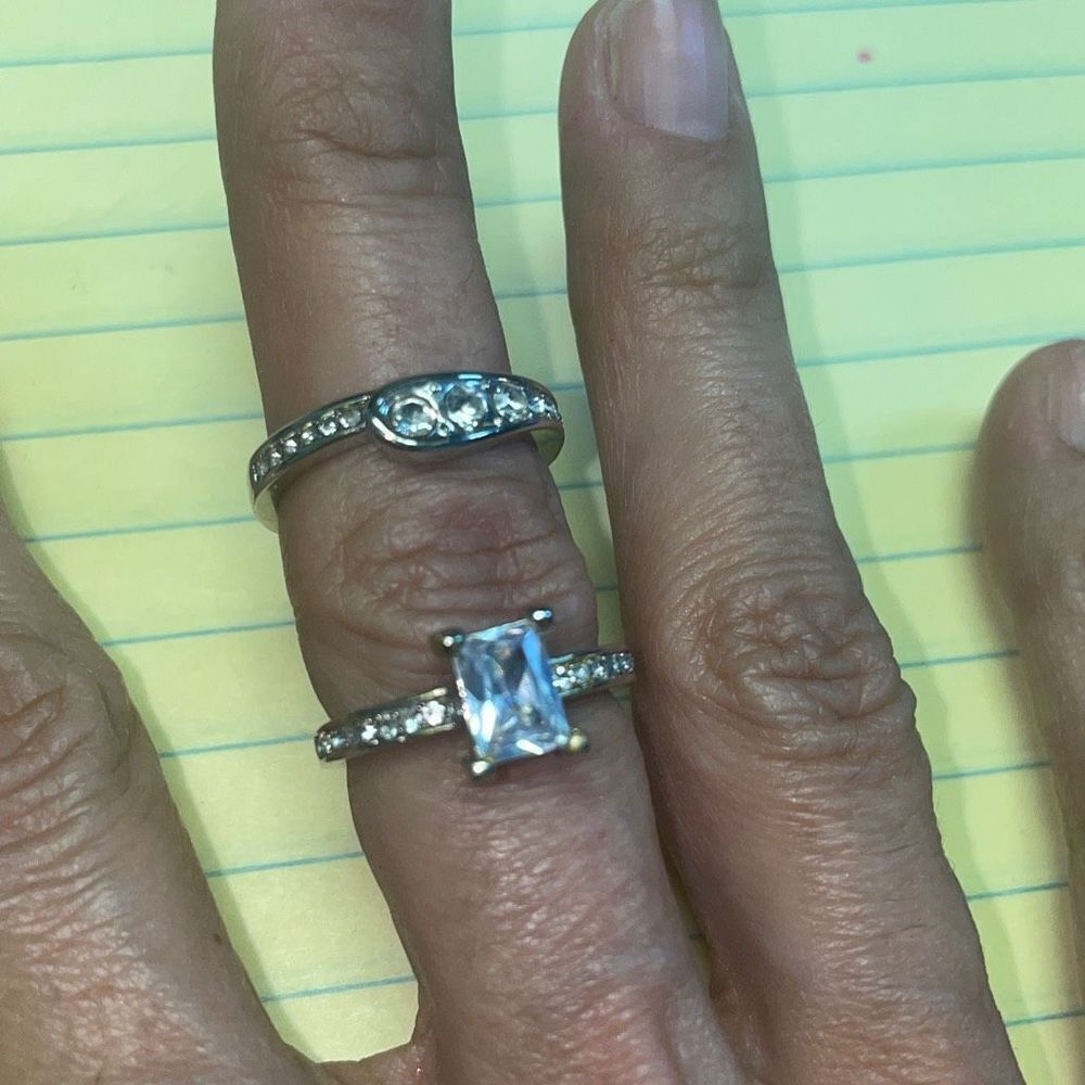 Wedding costume rings 